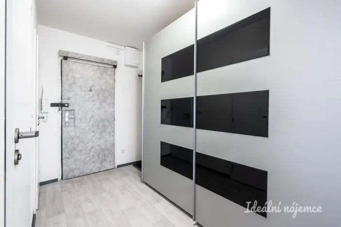 Pronájem bytu 2+kk, Praha - Střížkov, Bínova, 53 m2