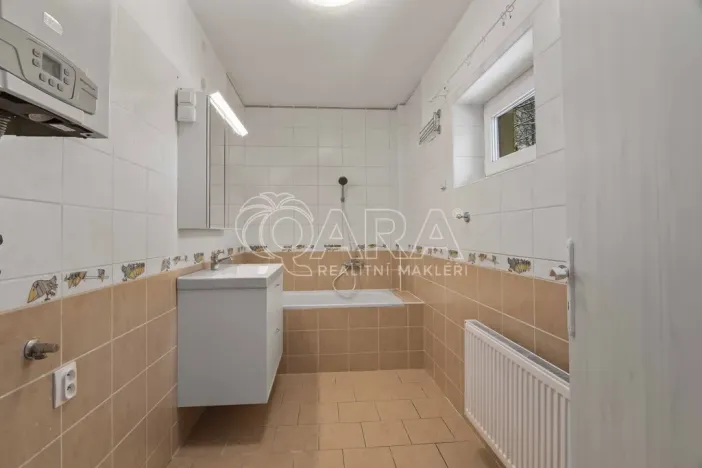 Pronájem rodinného domu, Říčany - Jažlovice, Hlavní, 104 m2