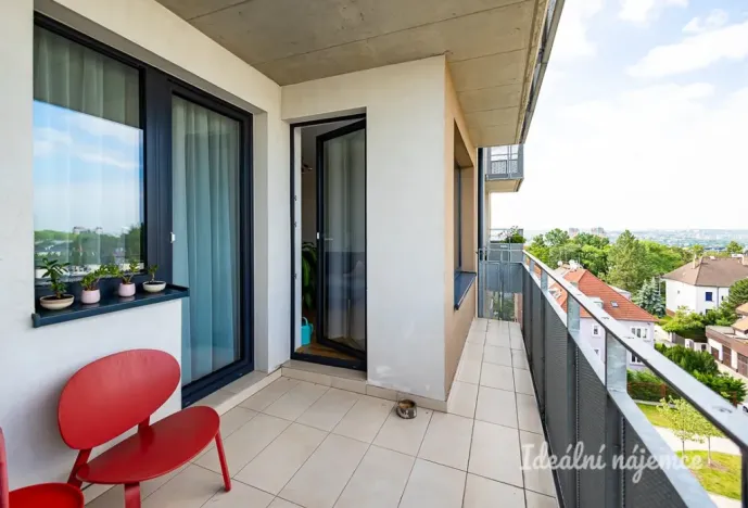 Pronájem bytu 2+kk, Praha - Strašnice, Zvěřinova, 68 m2