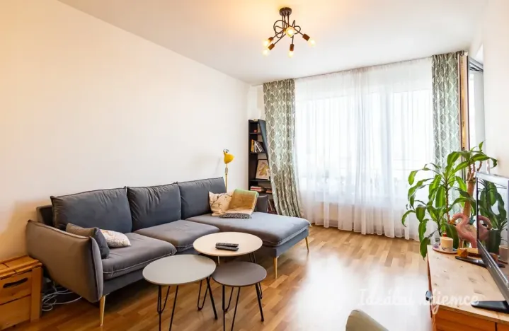 Pronájem bytu 2+kk, Praha - Strašnice, Zvěřinova, 68 m2