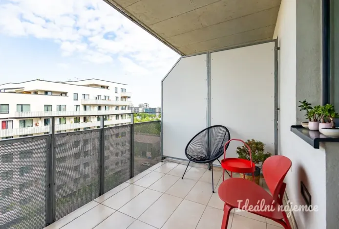 Pronájem bytu 2+kk, Praha - Strašnice, Zvěřinova, 68 m2