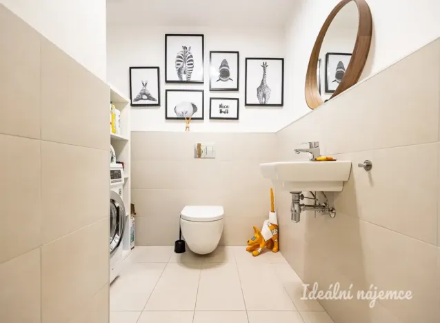 Pronájem bytu 2+kk, Praha - Strašnice, Zvěřinova, 68 m2