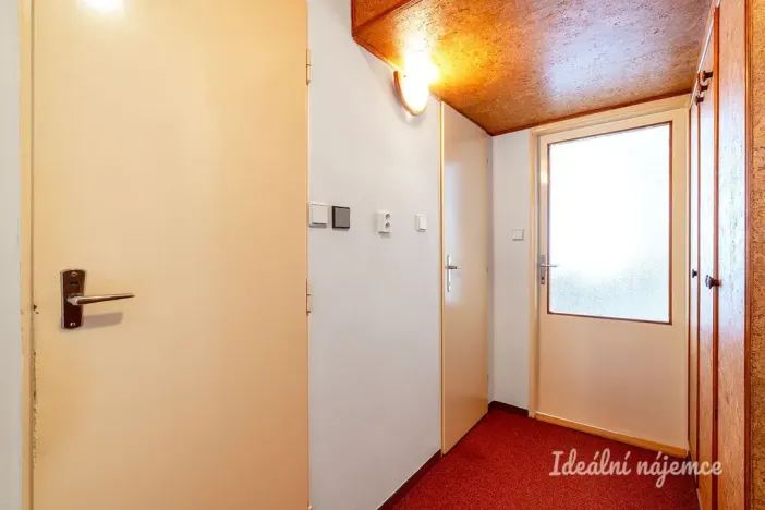 Pronájem bytu 2+1, Praha - Kobylisy, Čumpelíkova, 57 m2