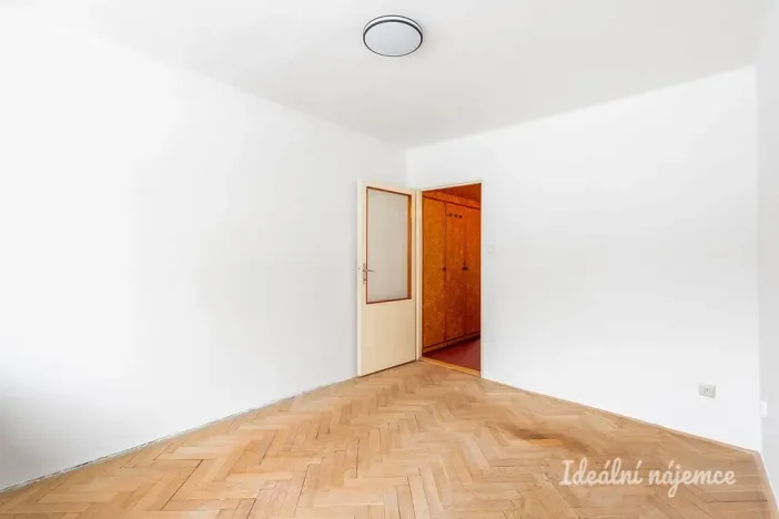 Pronájem bytu 2+1, Praha - Kobylisy, Čumpelíkova, 57 m2