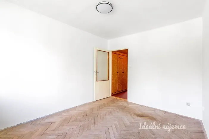 Pronájem bytu 2+1, Praha - Kobylisy, Čumpelíkova, 57 m2