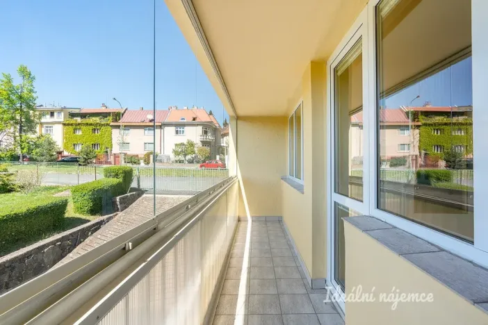 Pronájem bytu 2+1, Praha - Kobylisy, Čumpelíkova, 57 m2
