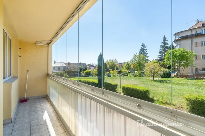 Pronájem bytu 2+1, Praha - Kobylisy, Čumpelíkova, 57 m2