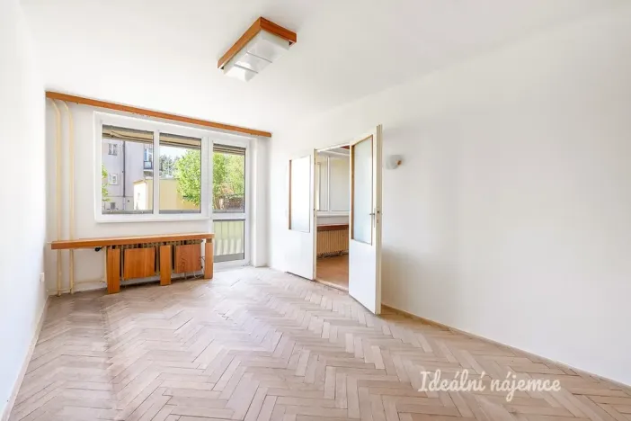 Pronájem bytu 2+1, Praha - Kobylisy, Čumpelíkova, 57 m2
