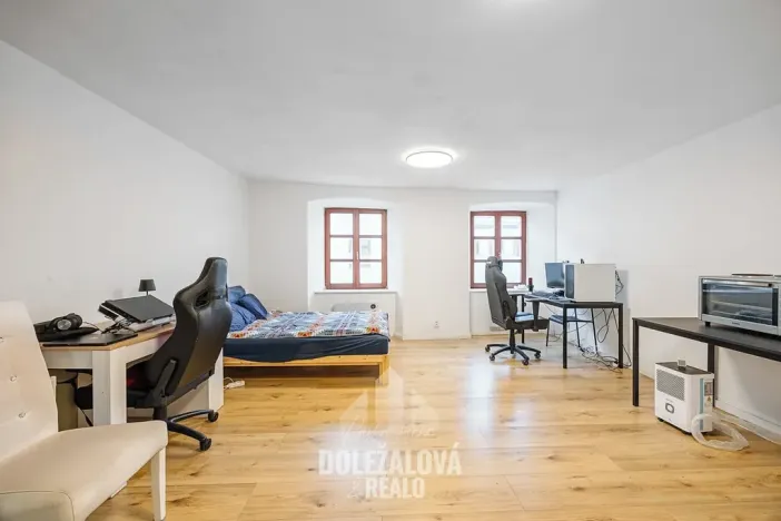 Pronájem bytu 1+kk, Jihlava, Kosmákova, 36 m2