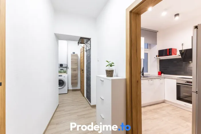 Pronájem bytu 2+1, Znojmo, Třebízského, 54 m2