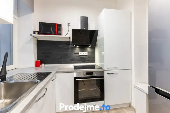 Pronájem bytu 2+1, Znojmo, Třebízského, 54 m2