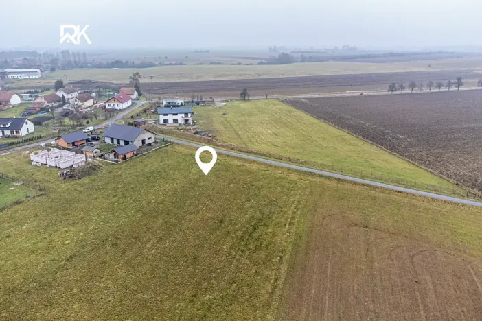 Prodej pozemku pro bydlení, Uhersko, 944 m2