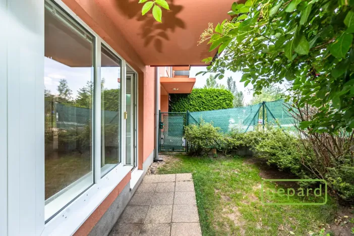Pronájem bytu 1+kk, Praha, Herlíkovická, 43 m2