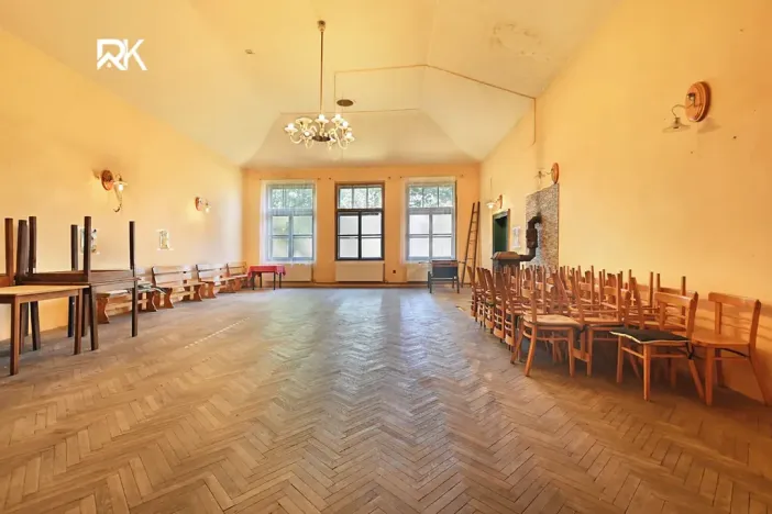 Prodej restaurace, Nová Ves I, Legerovo nám., 470 m2