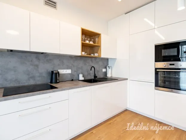 Pronájem bytu 1+kk, Praha - Michle, U plynárny, 37 m2
