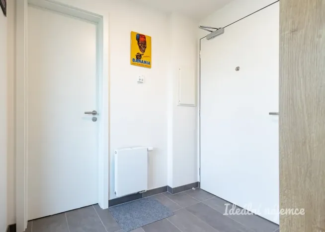 Pronájem bytu 1+kk, Praha - Michle, U plynárny, 37 m2
