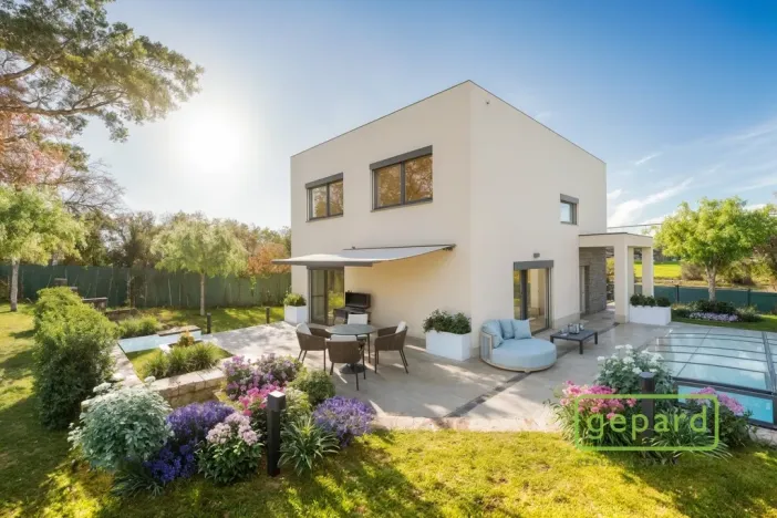 Prodej rodinného domu, Mníšek pod Brdy, U Kolejí, 200 m2