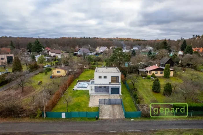 Prodej rodinného domu, Mníšek pod Brdy, U Kolejí, 200 m2