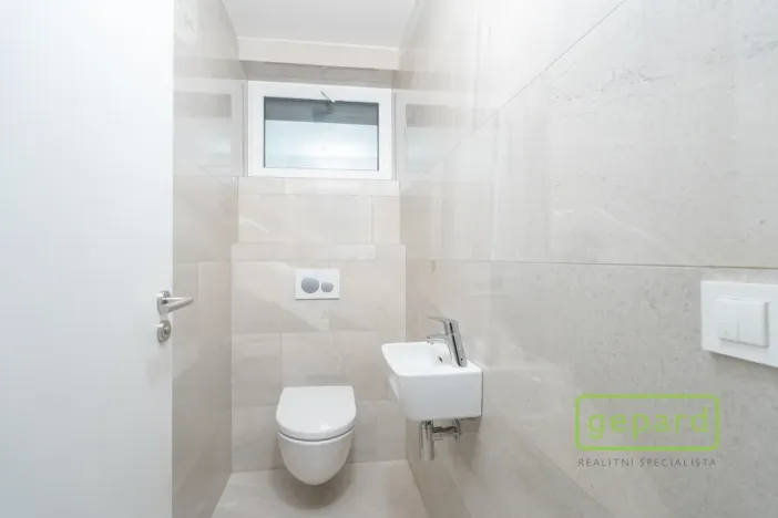 Prodej rodinného domu, Mníšek pod Brdy, U Kolejí, 200 m2