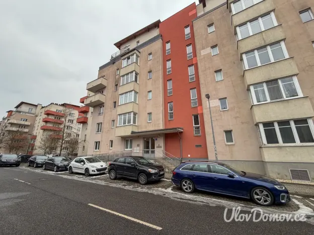 Prodej bytu 1+kk, Praha - Záběhlice, Mikanova, 33 m2
