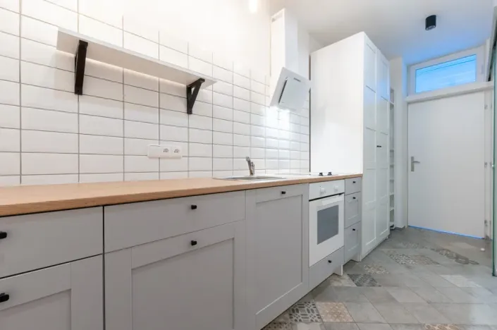 Pronájem bytu 1+1, Praha - Holešovice, Osadní, 37 m2