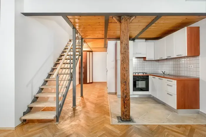 Prodej bytu 2+kk, Praha - Smíchov, Plzeňská, 63 m2