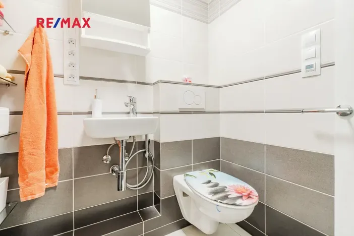 Pronájem bytu 1+kk, Praha - Michle, Počátecká, 22 m2