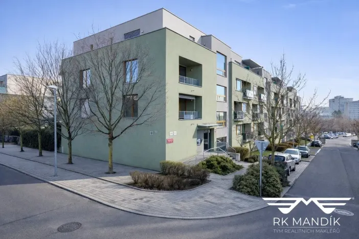 Pronájem bytu 2+kk, Praha - Jinonice, Břežánecká, 61 m2