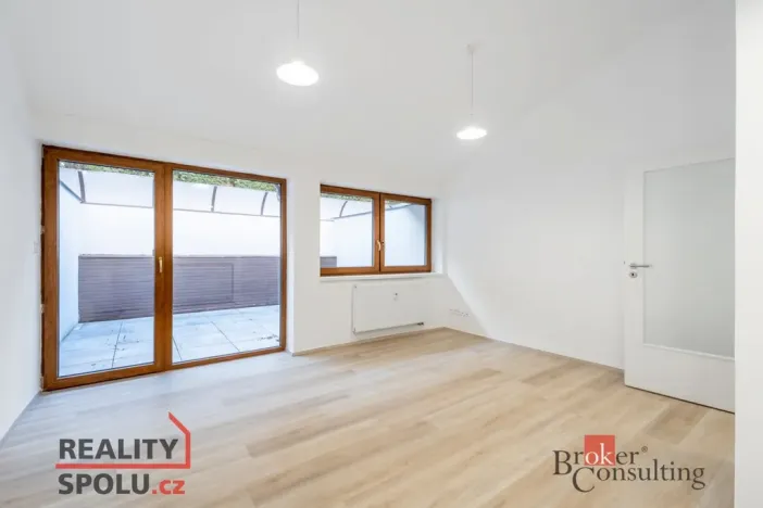 Pronájem bytu 1+kk, Brno - Horní Heršpice, Sokolova, 26 m2