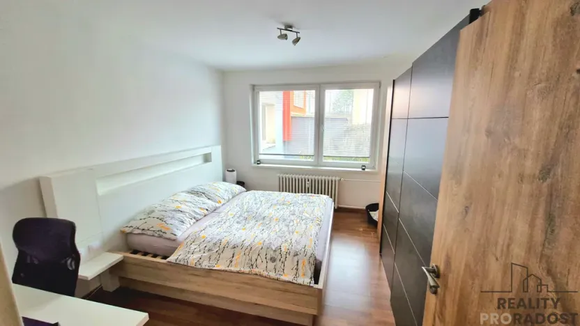 Pronájem bytu 2+1, Ostrava - Poruba, Otakara Jeremiáše, 60 m2