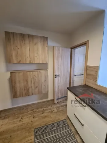 Pronájem bytu 2+1, Opava - Předměstí, náměstí Svaté Hedviky, 51 m2