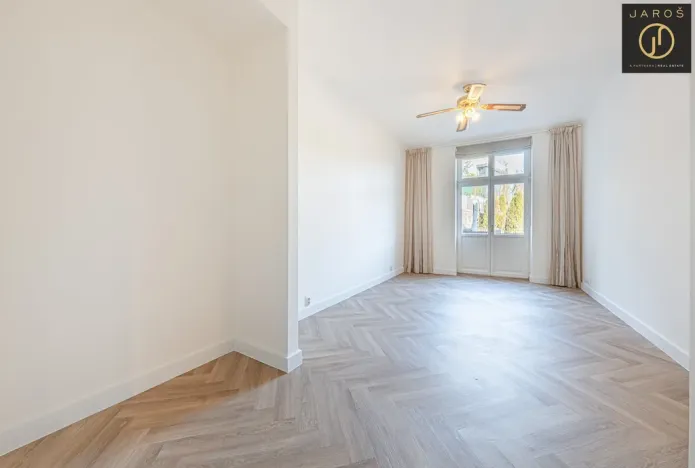Prodej bytu 4+kk, Praha - Dejvice, V Šáreckém údolí, 121 m2