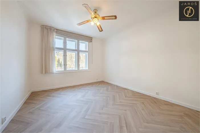 Prodej bytu 4+kk, Praha - Dejvice, V Šáreckém údolí, 175 m2