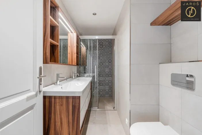 Prodej bytu 4+kk, Praha - Dejvice, V Šáreckém údolí, 175 m2