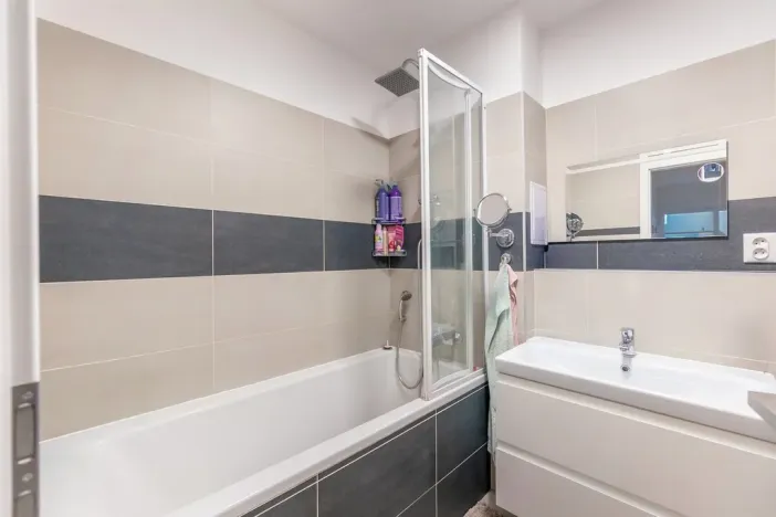 Pronájem bytu 4+kk, Ústí nad Labem - Ústí nad Labem-centrum, Velká Hradební, 101 m2