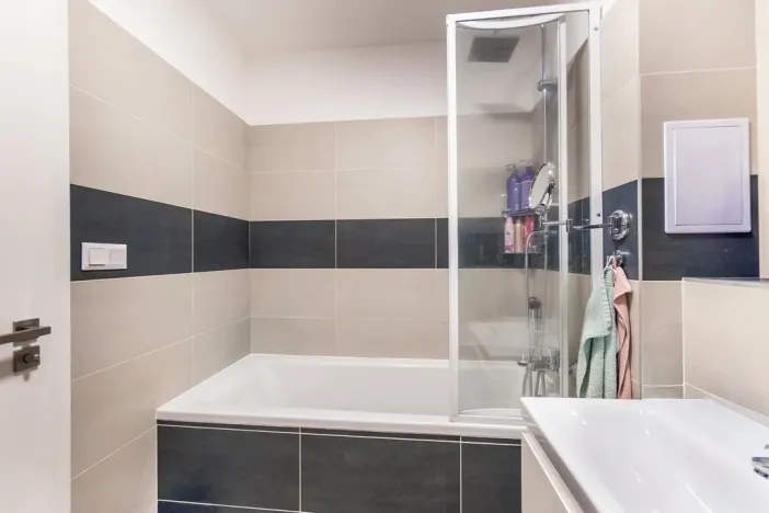 Pronájem bytu 4+kk, Ústí nad Labem - Ústí nad Labem-centrum, Velká Hradební, 101 m2