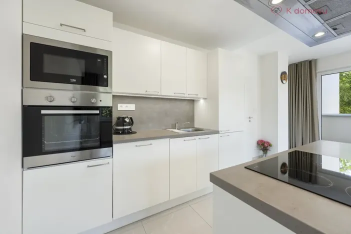 Prodej bytu 3+kk, Praha - Zbraslav, Na Baních, 78 m2