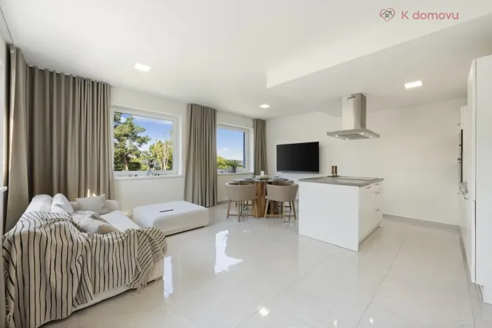 Prodej bytu 3+kk, Praha - Zbraslav, Na Baních, 78 m2