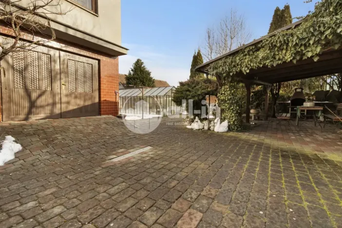 Prodej rodinného domu, Kozlany, 191 m2