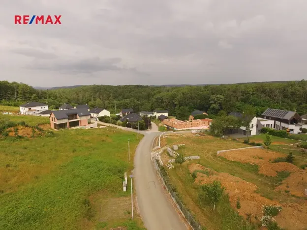 Prodej pozemku pro bydlení, Vysoký Újezd, 1666 m2