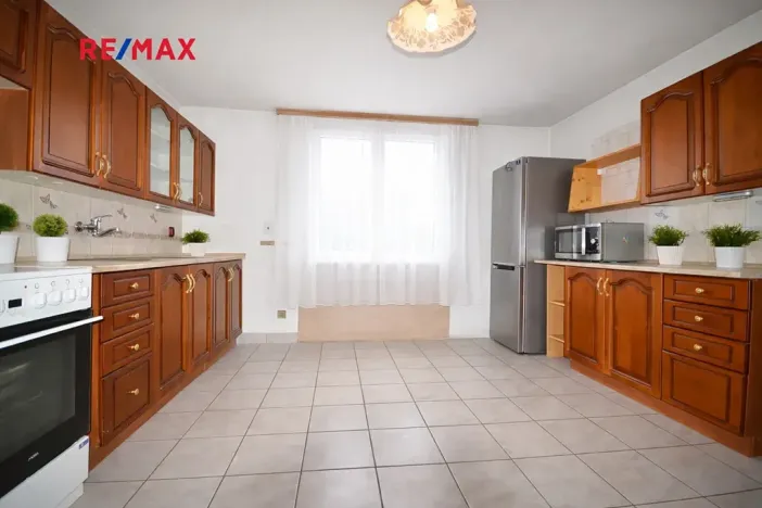 Prodej rodinného domu, Dobrovíz, K Letišti, 120 m2