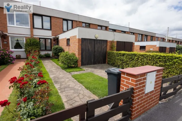 Prodej rodinného domu, Praha - Bohnice, Sopotská, 188 m2