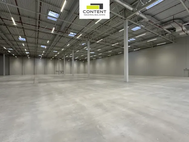 Pronájem skladu, Ostředek, 5672 m2