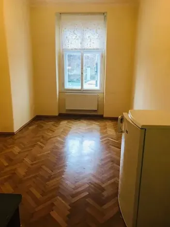 Pronájem bytu 1+kk, Praha, Slezská, 22 m2