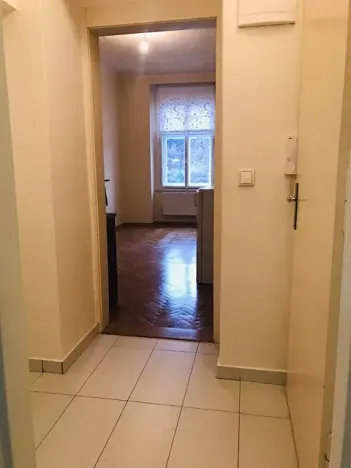 Pronájem bytu 1+kk, Praha, Slezská, 22 m2