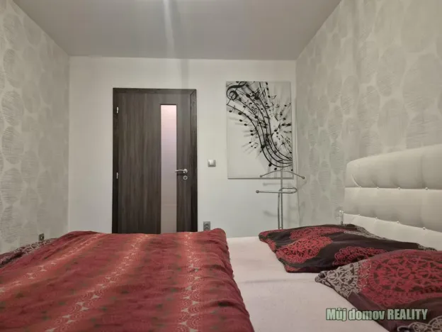 Pronájem bytu 2+kk, Praha - Háje, Mendelova, 42 m2