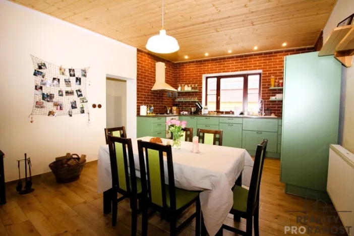 Prodej rodinného domu, Práče, 180 m2