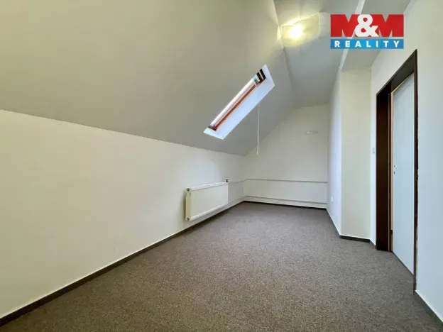 Pronájem bytu 2+kk, Uhlířské Janovice - Mitrov, 60 m2