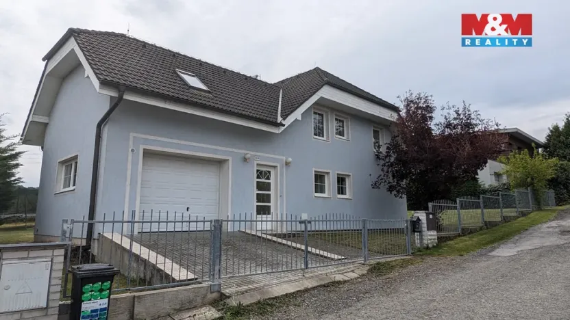 Prodej rodinného domu, Panenské Břežany, Vilová, 200 m2