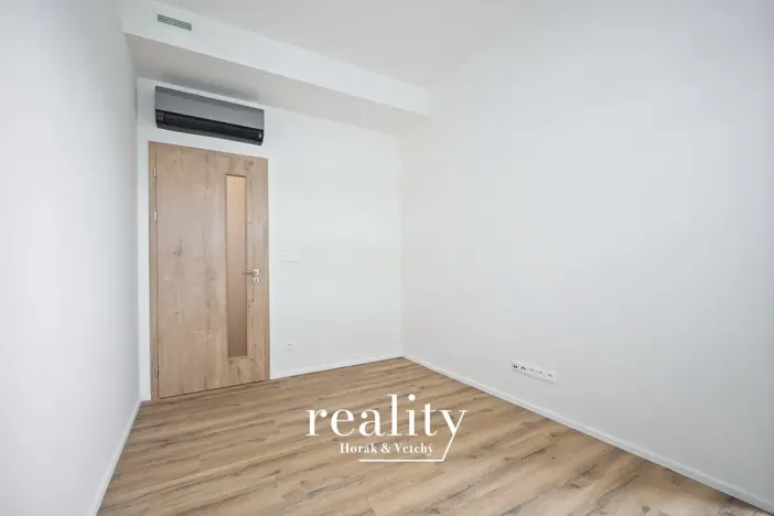 Pronájem bytu 3+kk, Brno, Komárovská, 66 m2